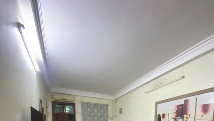 Cho thuê Ở NHÓM, HỘ GĐ nhà nguyên căn 94 Hoàng Mai,  40m2 x 4 tầng, 2 ngủ khép kín, 9 Triệu